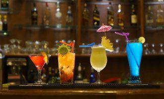 10 самых популярных коктейлей