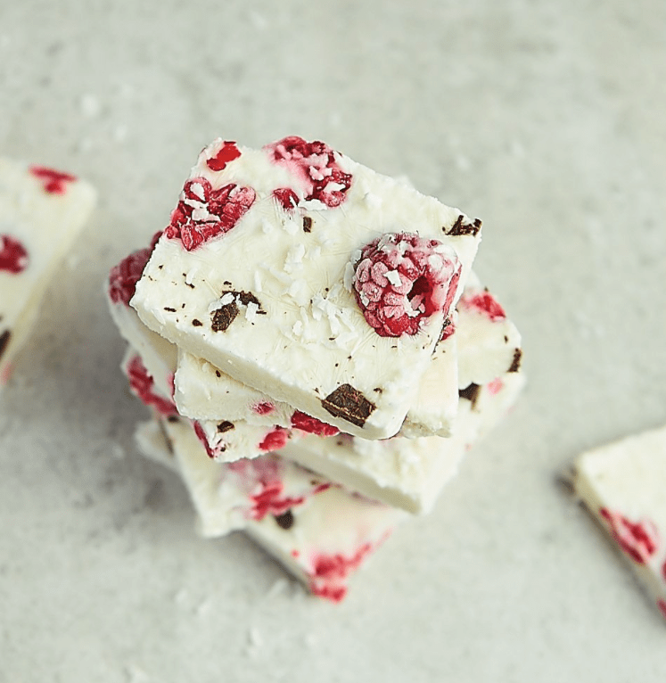 Замороженный йогурт со свежими фруктами