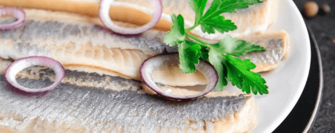 Минтай в сметане