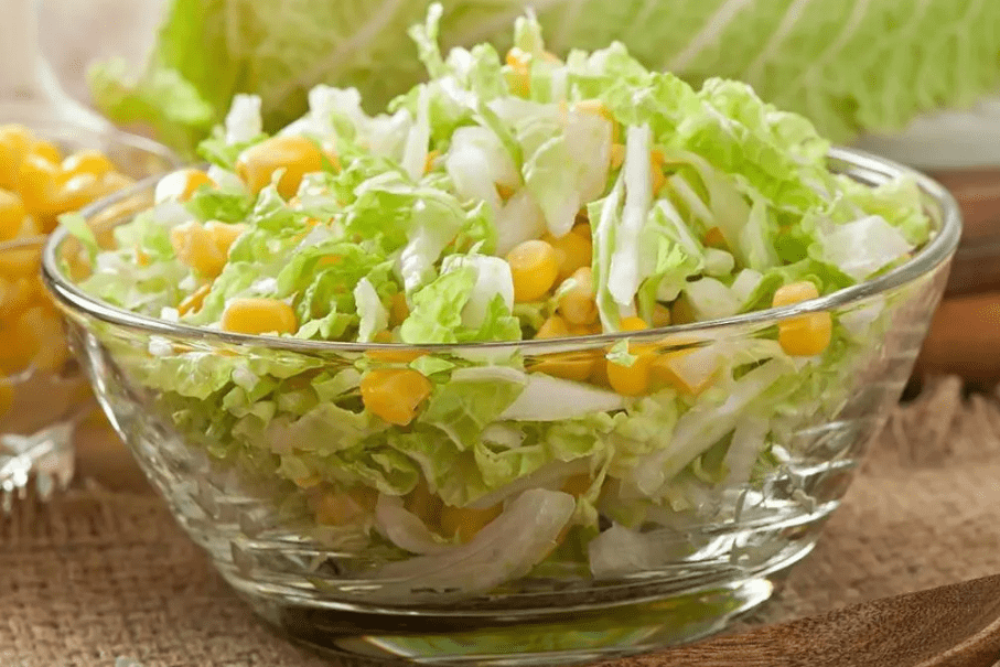 Салат из пекинской капусты с жареными шампиньонами